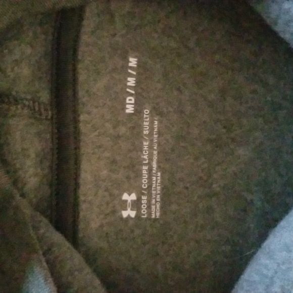 Under Armour pullover - Picture 5 of 5